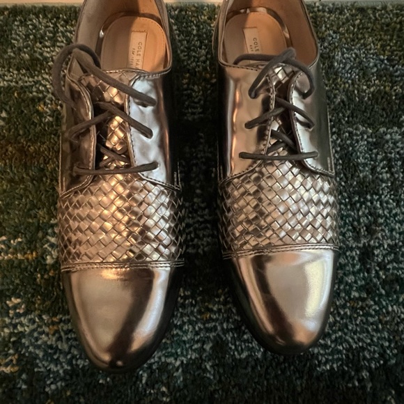 Cole Haan Oxford Style Shoes - Picture 2 of 4